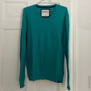 Mens long sleeve v-neck sweater